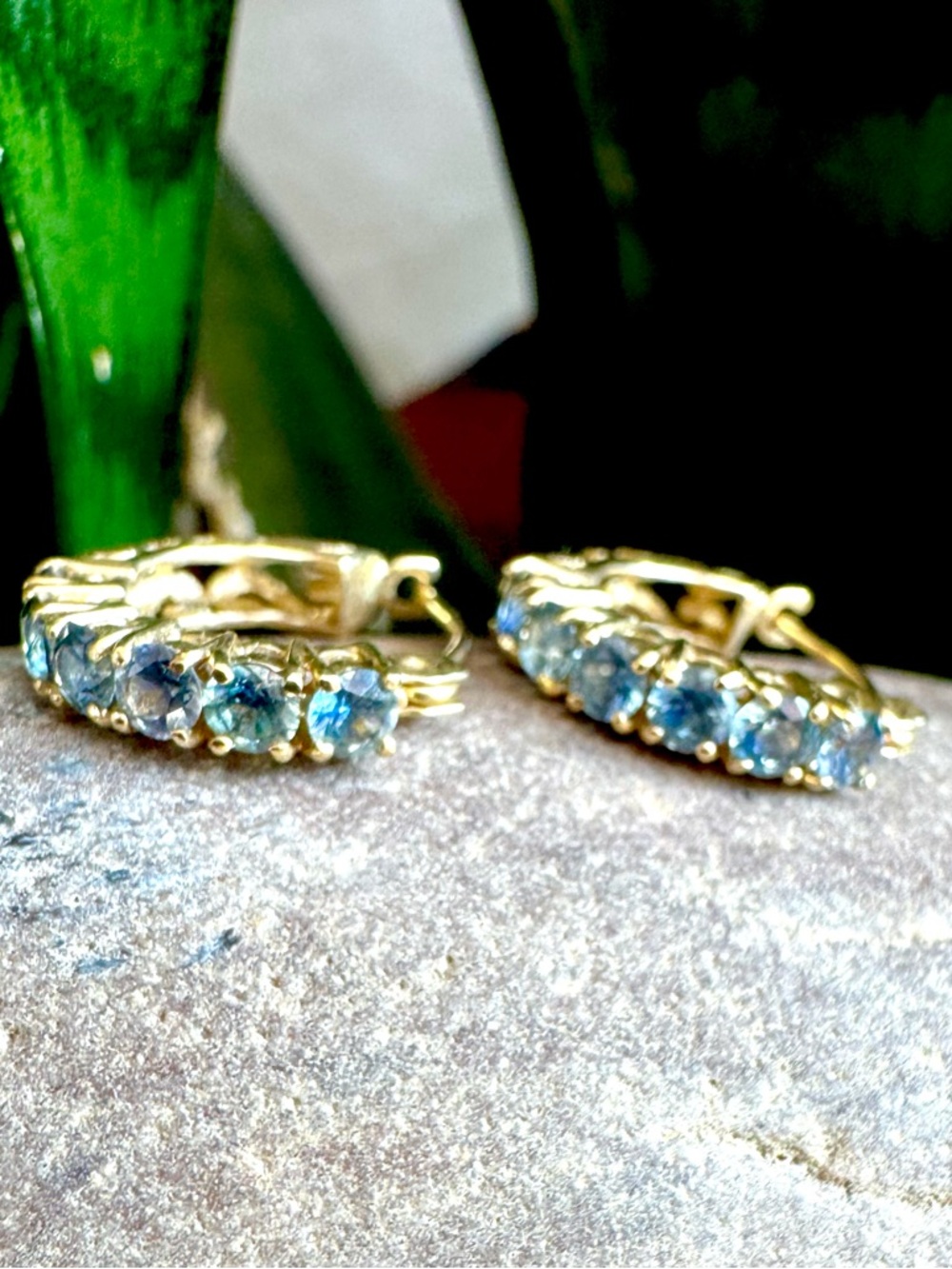 14k Ceylon Sapphire Hoop Earrings